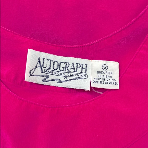 Vintage piece. Lovely deep pink 100% silk top. - Picture 3 of 3